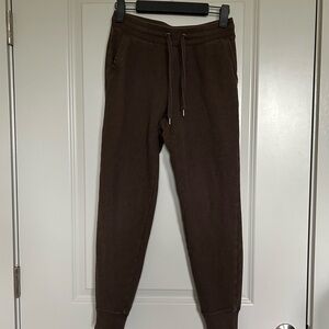 Women’s Uniqlo Brown Jogger Pants